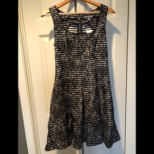 Black and White Banana Republic Lace dress size 10